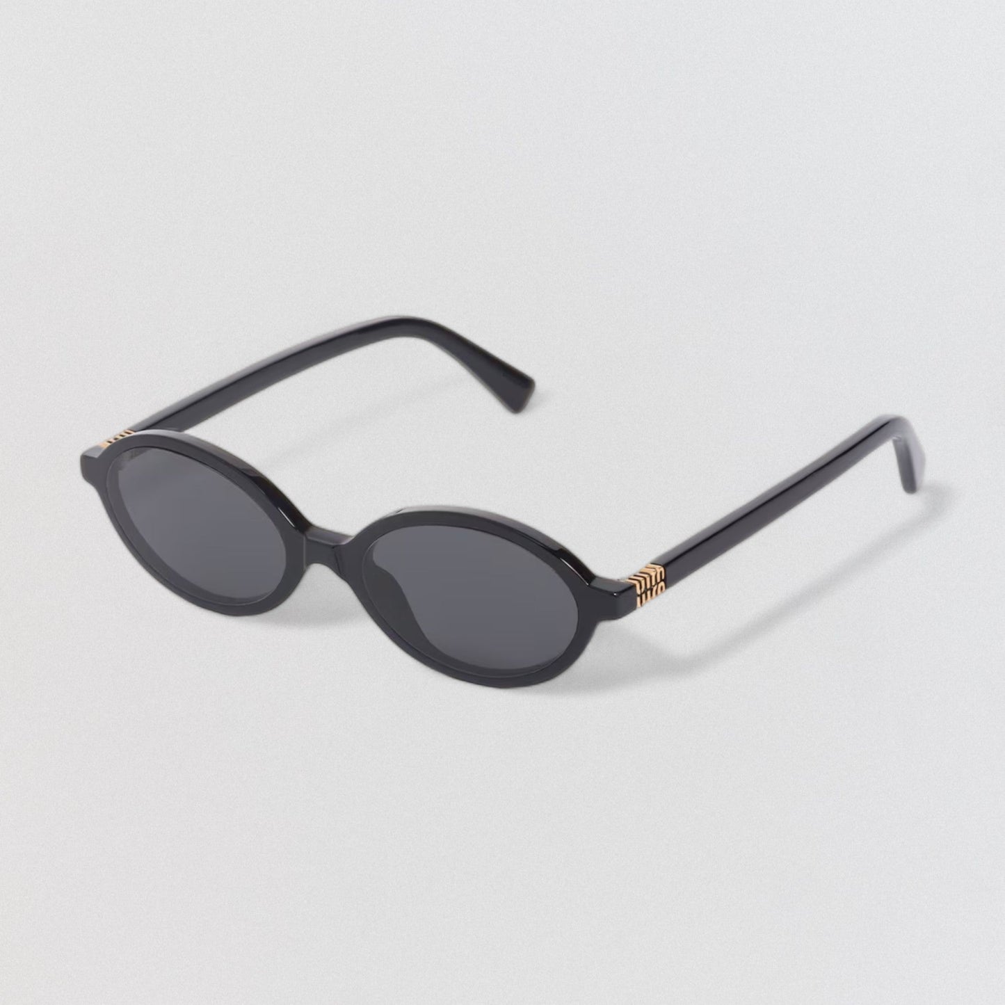 EleganceAura