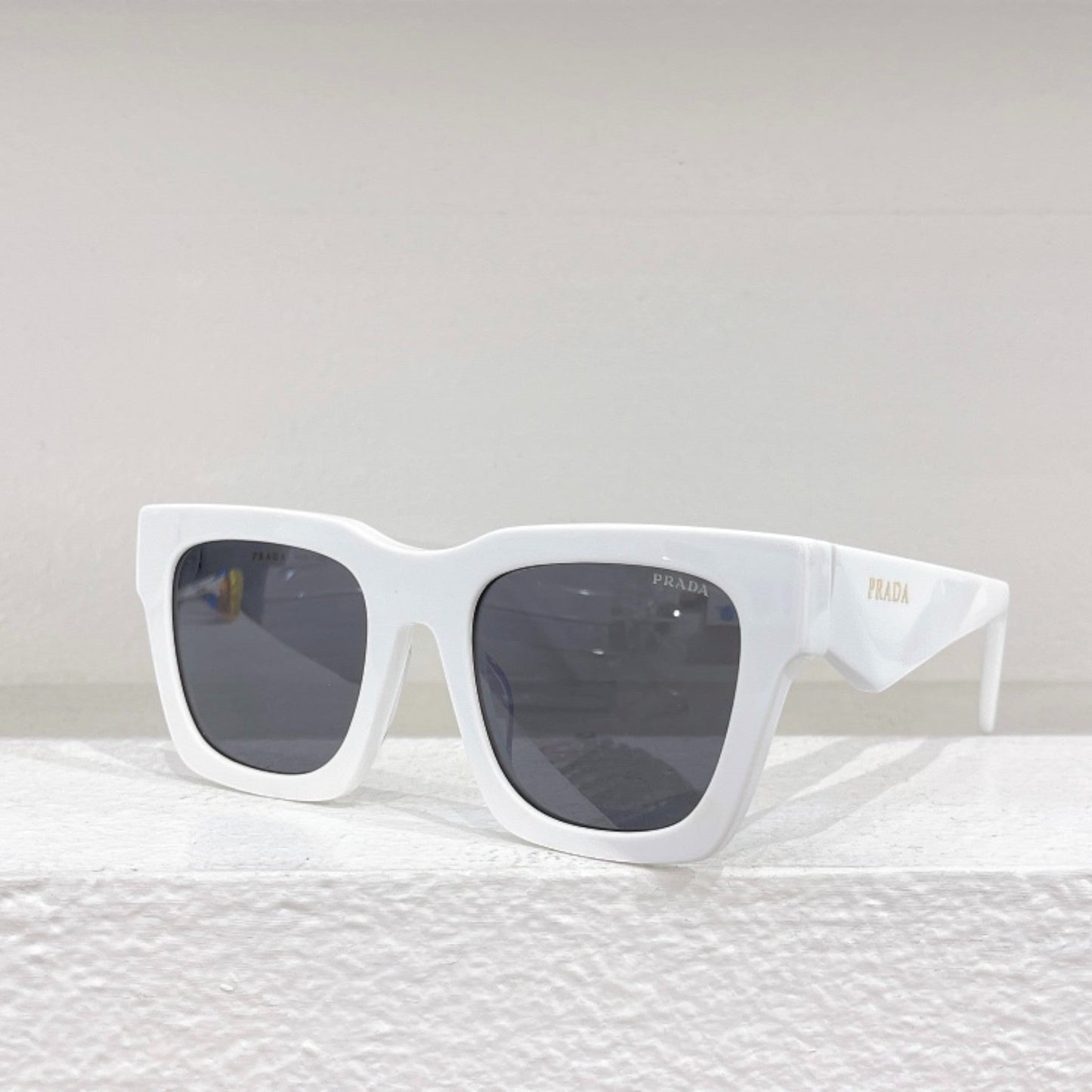AuraSquare Shades