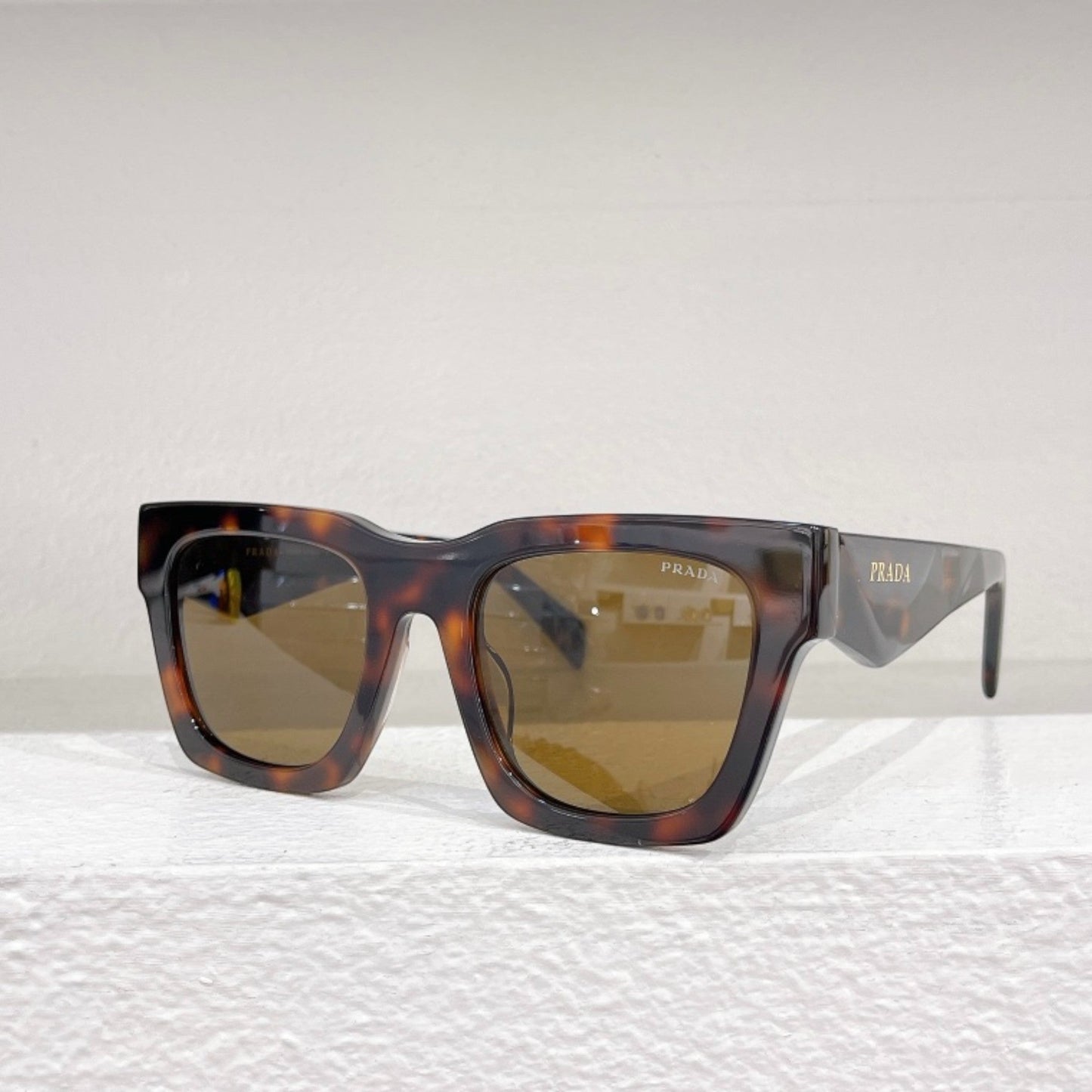 AuraSquare Shades