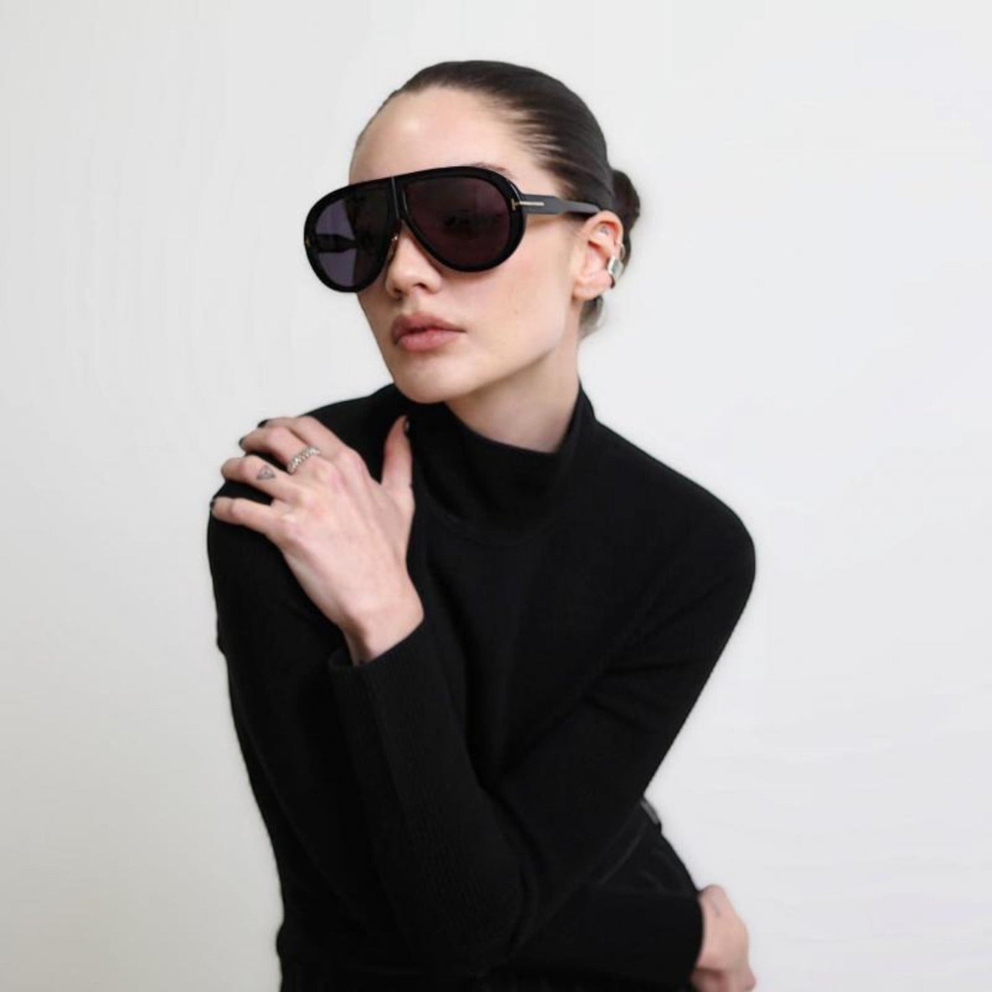ChicOval Shades